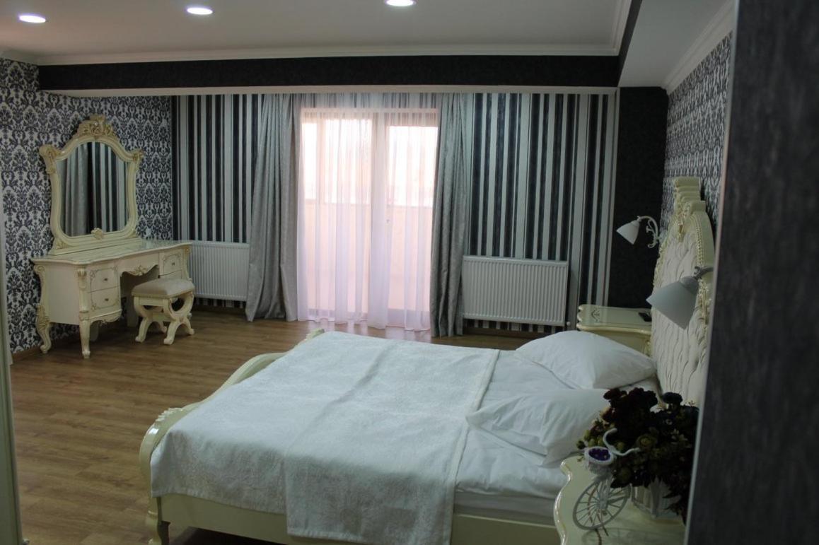 Hotel Grand Palace Akhaltsikhe  Εξωτερικό φωτογραφία