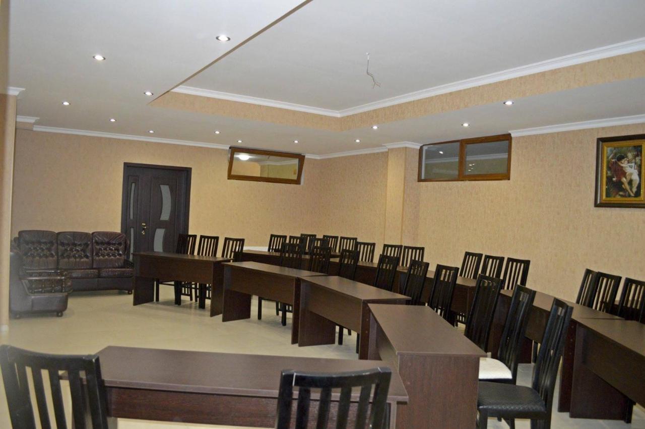 Hotel Grand Palace Akhaltsikhe  Εξωτερικό φωτογραφία