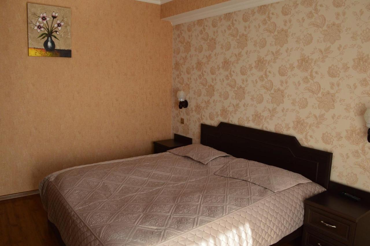 Hotel Grand Palace Akhaltsikhe  Εξωτερικό φωτογραφία